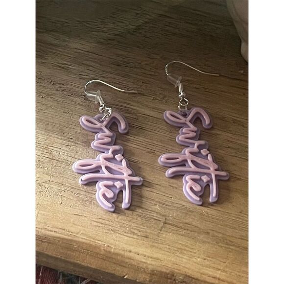 Handmade swiftie earrings 3-D printed on 925 sterling silver hooks - Picture 2 of 4